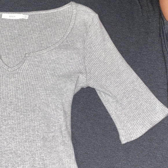 Dressy/Casual top - Picture 3 of 4